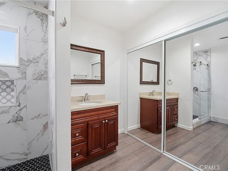 7620 Variel Ave — Photo 22