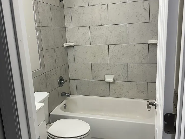 401 Higgs Ave NW — Photo 9