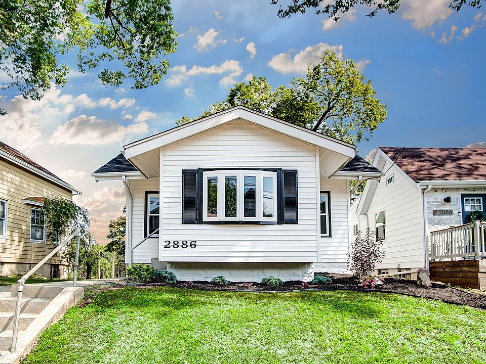 1st image of 2886 Losantiville Ave