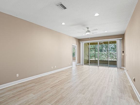 5th image of 3836 SW 33rd Ter