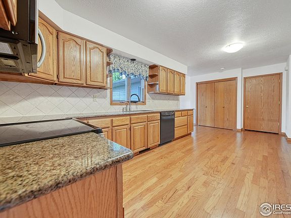 5th image of 344 Applewood St