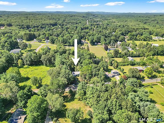 3rd image of 751 West Avon Road