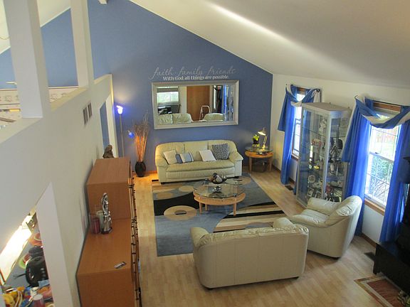 3rd image of 1612 Pebble Beach Dr