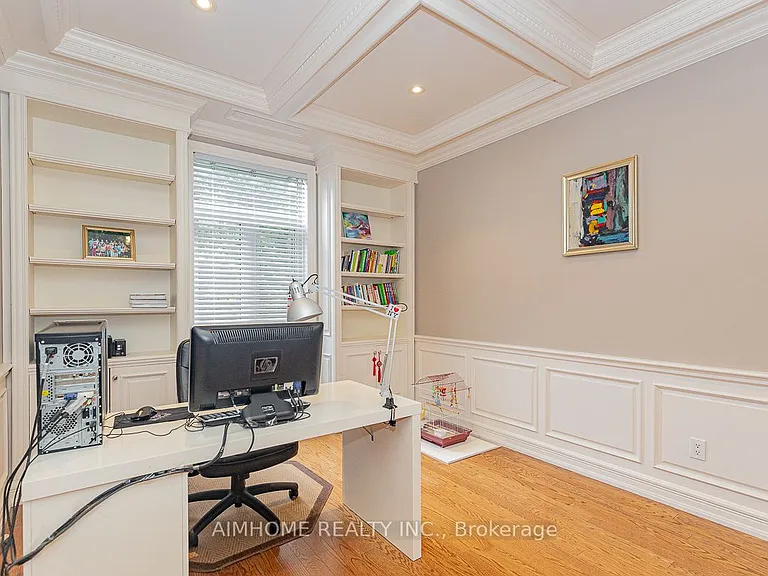 395 Princess Ave — Photo 15