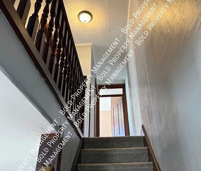 61 Mifflin St — Photo 3