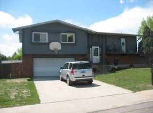 4960 Mountain Rd, Cheyenne, WY 82009