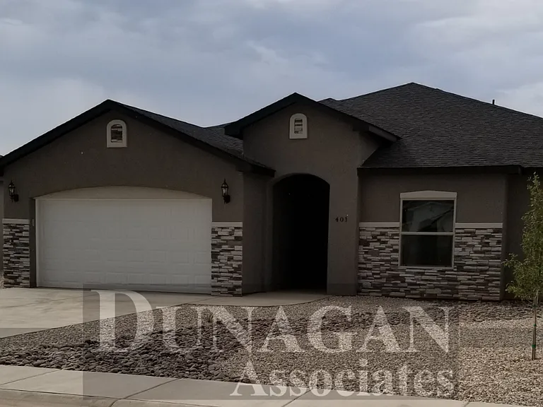 401 Baler Ln — Photo 1
