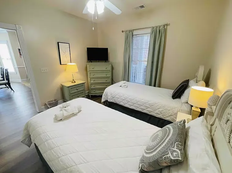 4895 Luster Leaf Cir #105 — Photo 21