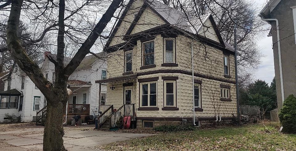 1st image of 107 Chaddock Ave
