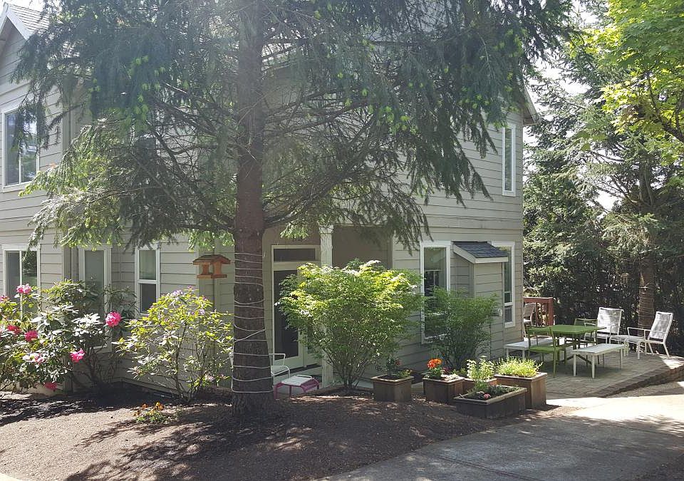 Lovely Corner Lot House Front