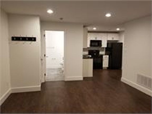 3rd image of 252 Morgan St APT 106