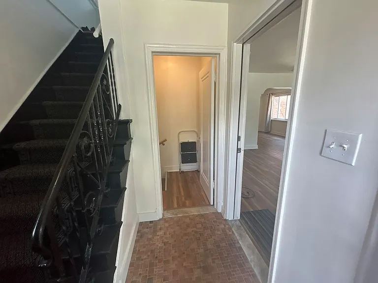 17591 Roselawn St — Photo 24