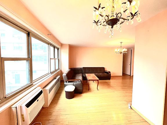 4th image of 444 Neptune Ave APT 2L