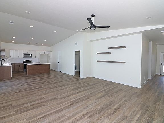 3rd image of 1703 Rusty Rivet Rd