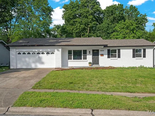 3036 Cherokee Ln, Saint Charles, MO 63301