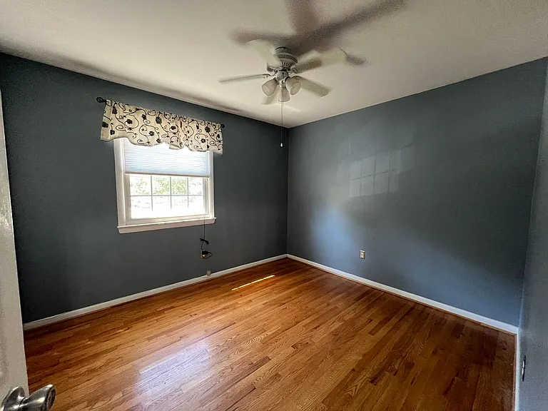 8407 W Boulevard Dr — Photo 7
