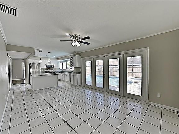 5th image of 4007 Arroyo Ln