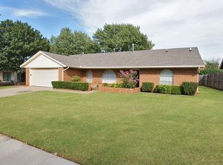 6624 Cove Hollow Rd, Oklahoma City, OK 73132