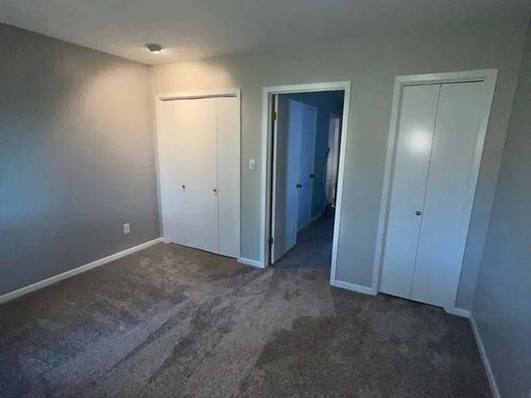 115 Beechnut St #G10 — Photo 11