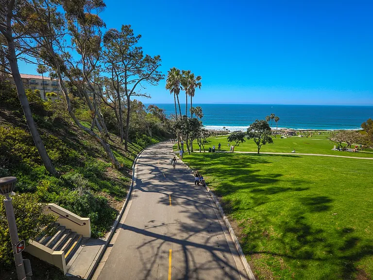 The Villas at Monarch Beach — Photo 25