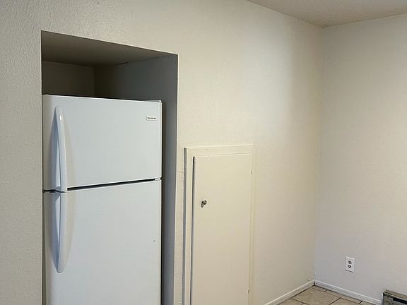4th image of 3516 Wellesley Dr NE APT A