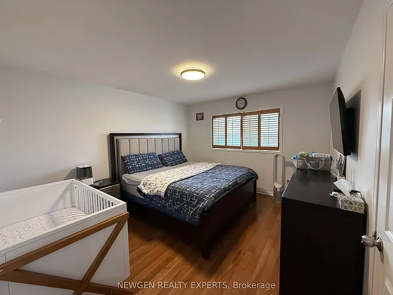 22 Rochefort Dr — Photo 16
