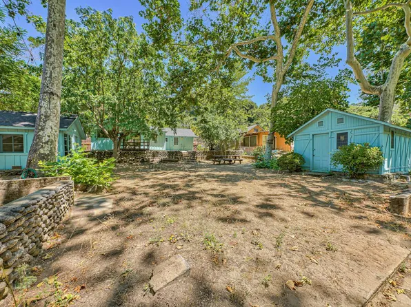 16 Wawona Rd, Carmel Valley, CA 93924