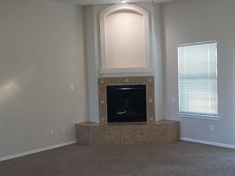 5714 Wales Dr — Photo 3
