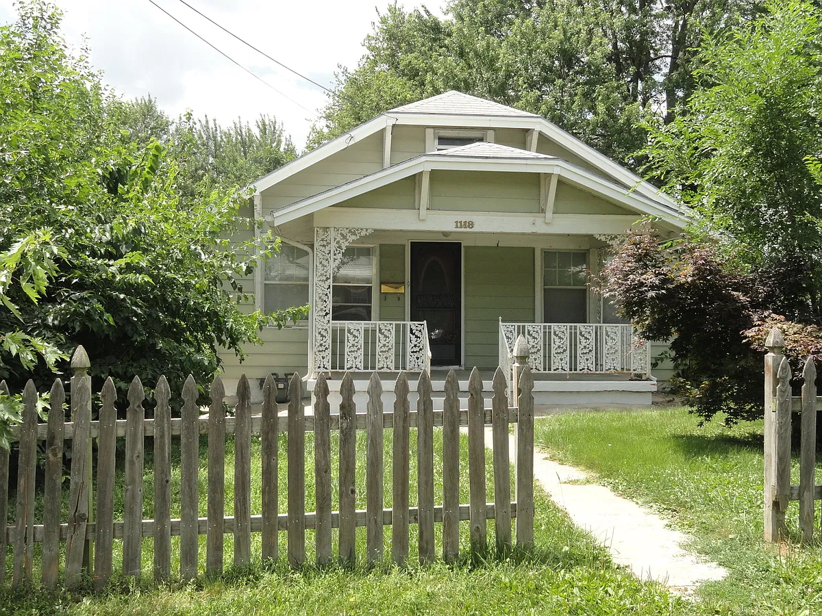 Building Photo - 1118 S Pope Ave