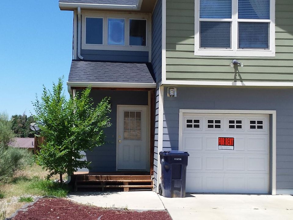 2nd image of 541 E Zia St APT A