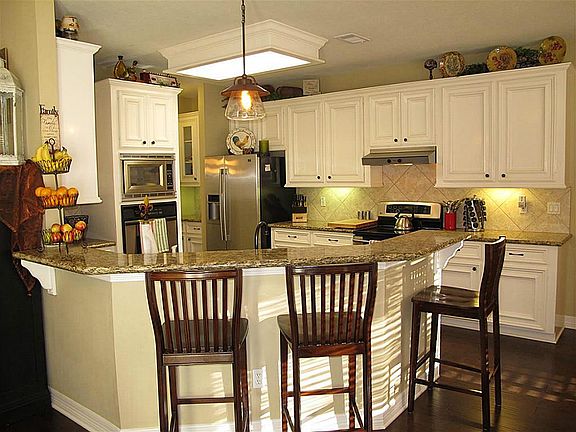 Plenty of counter space!