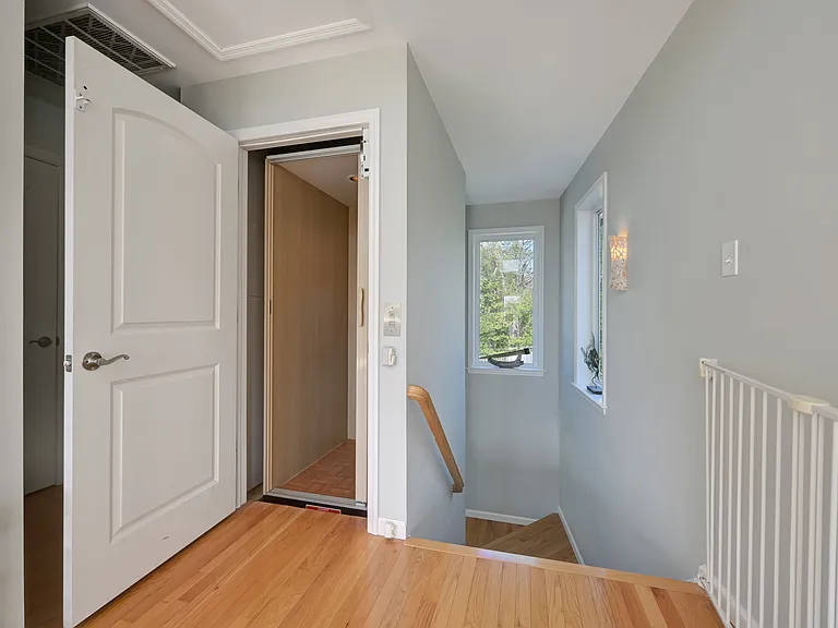 10 Upper Firestone Rd — Photo 5