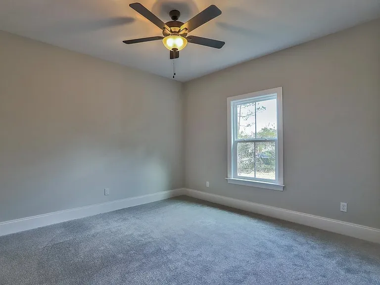 43 Sarlan Garden Dr — Photo 29