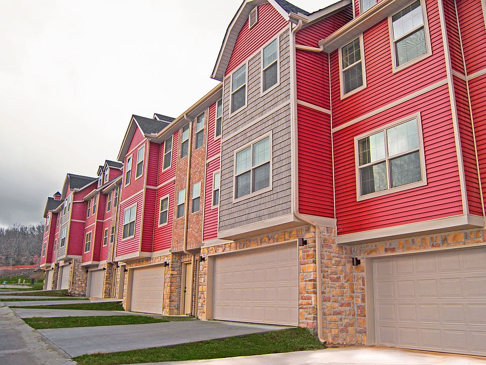 1st image of 235 S Rolling Woods Way