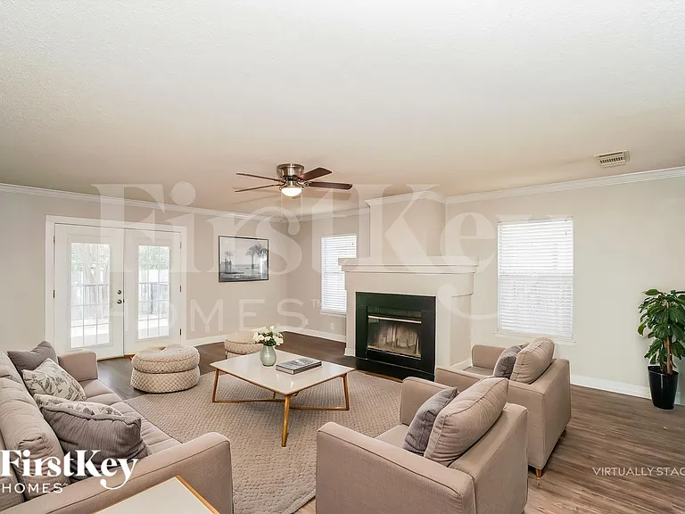 14219 N Hills Village Dr — Photo 4