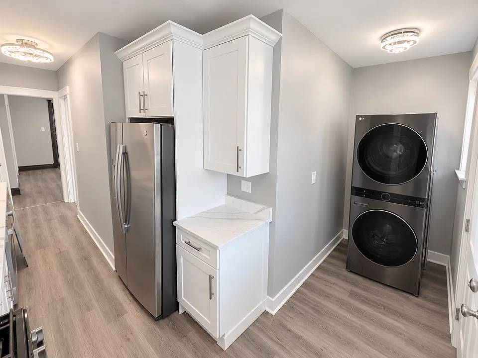 6360 S Greenwood Ave #6362-3