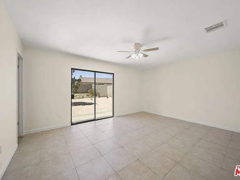 9861 Hoylake Rd — Photo 10