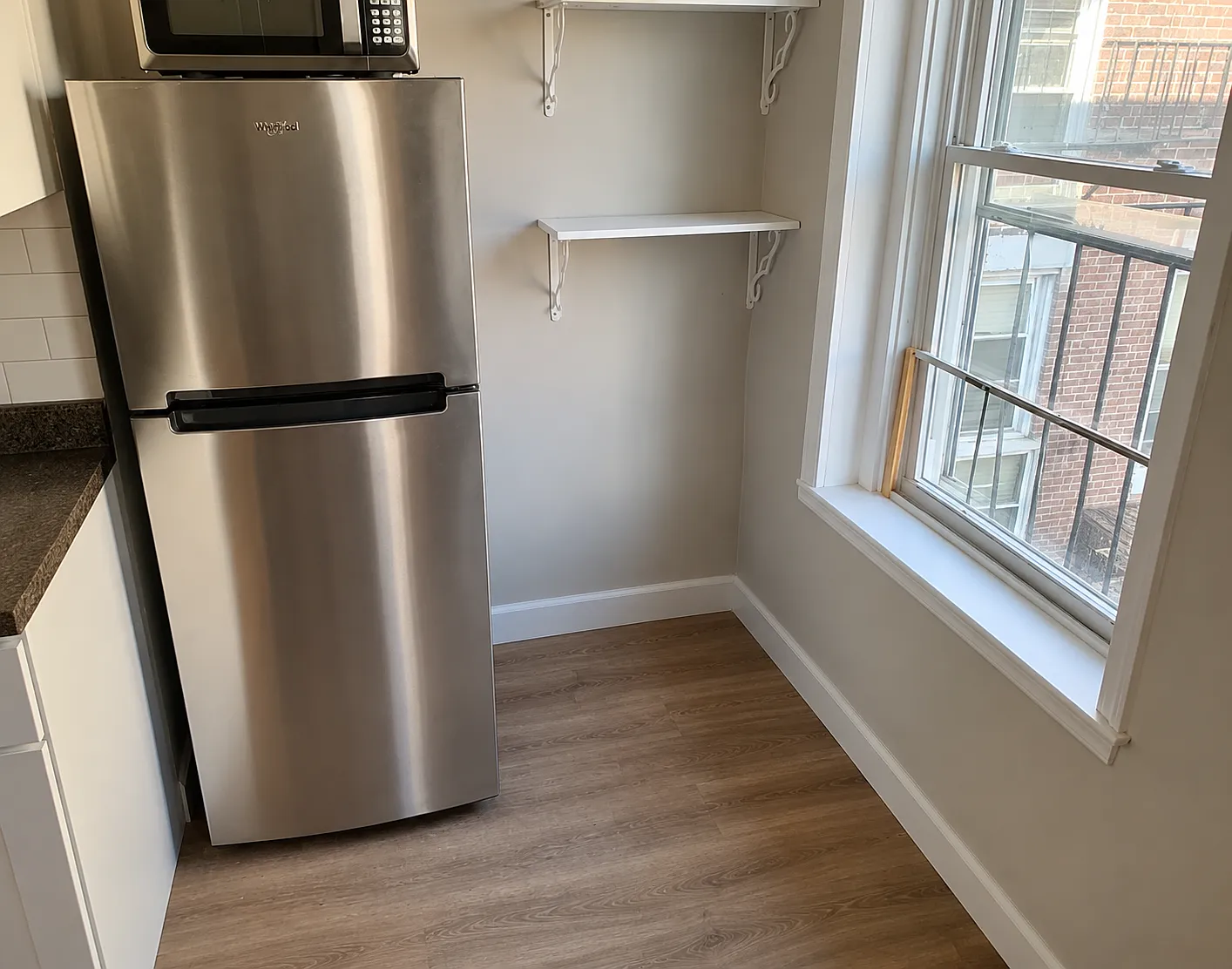 1 bed, 700 sqft, $2,500 — Photo 3
