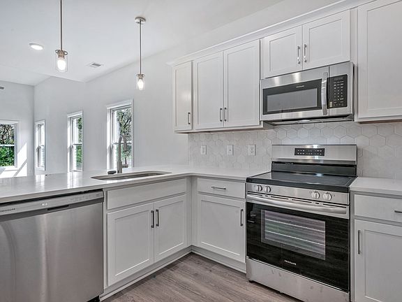 5th image of 418 Bishop Blvd Lot 405
