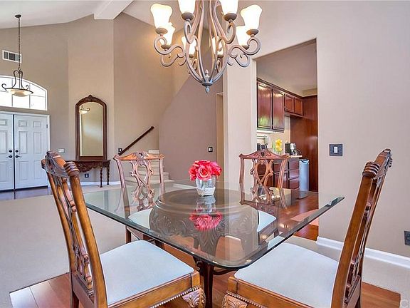 5th image of 5 Peacock Ct