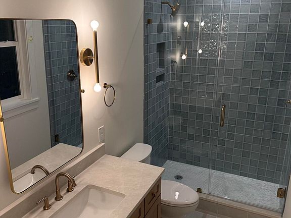 4th image of 127 Rose Ln