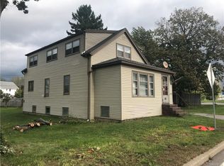 692 Potters Rd, West Seneca, NY 14224