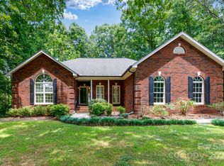 2024 Fox Hunt Dr, Monroe, NC 28110
