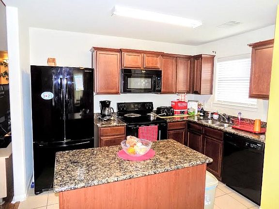 4th image of 6702 Plum Springs Ln