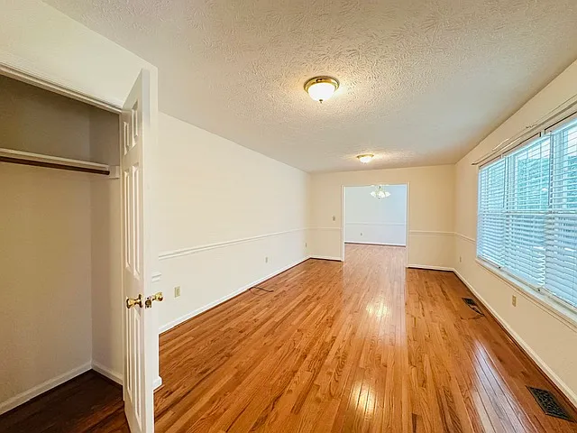 1304 Jollett Rd — Photo 25