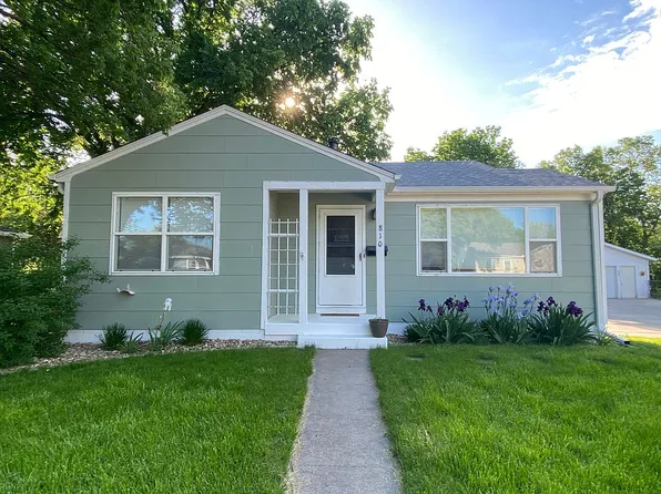 810 Labarge Ct, Pierre, SD 57501