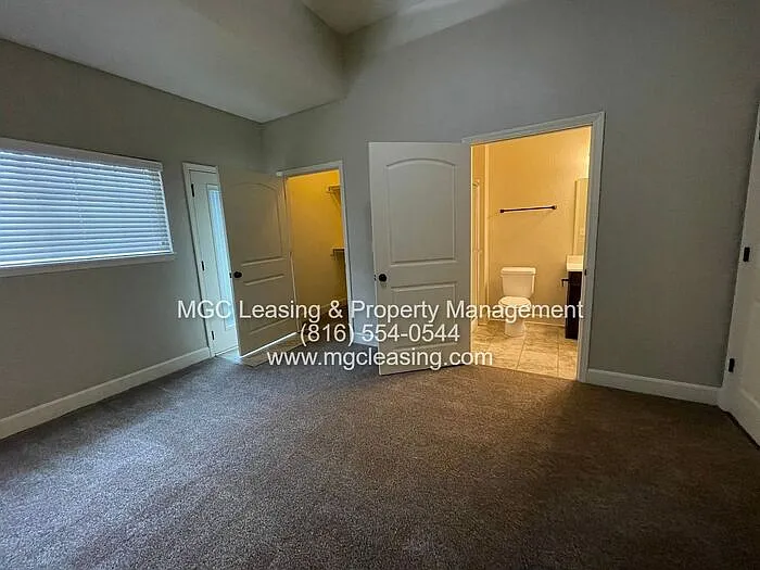 2122 SW Timbertrace Ln — Photo 7