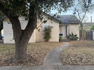 528 W Lee Ave, Kingsville, TX 78363