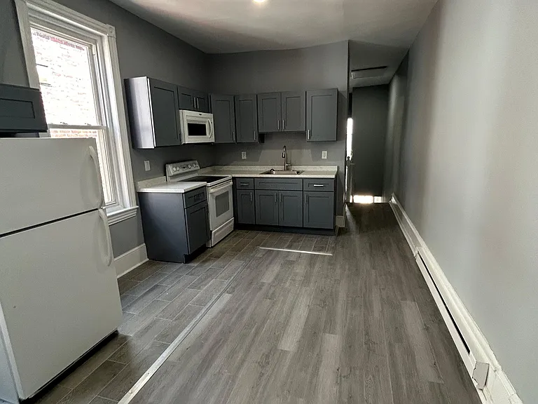 4542 N 19th St #1 — Photo 25