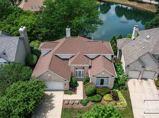 2590 Chasewood Ct, Aurora, IL 60502